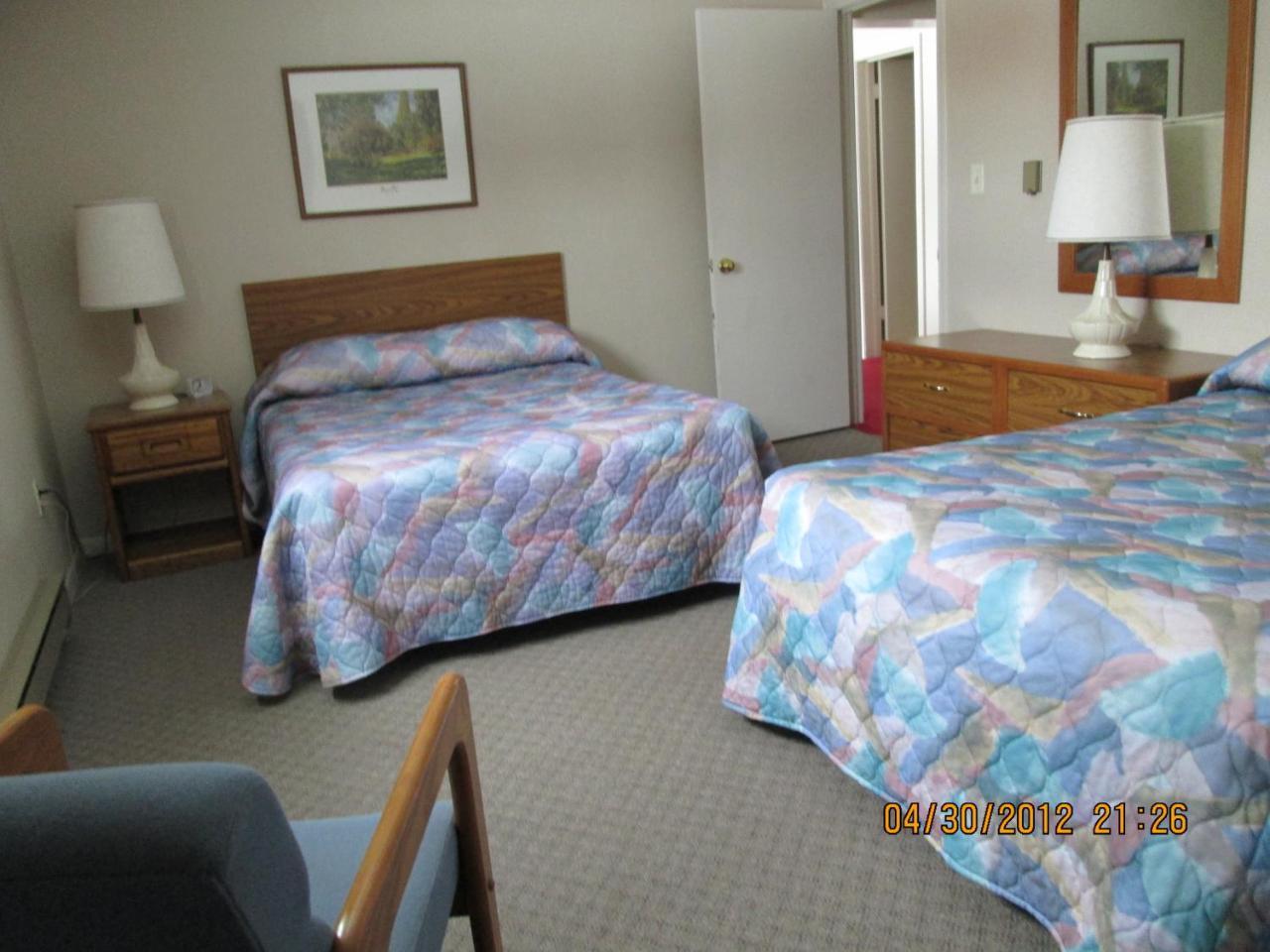 Budget Host Inn - Manistique Luaran gambar