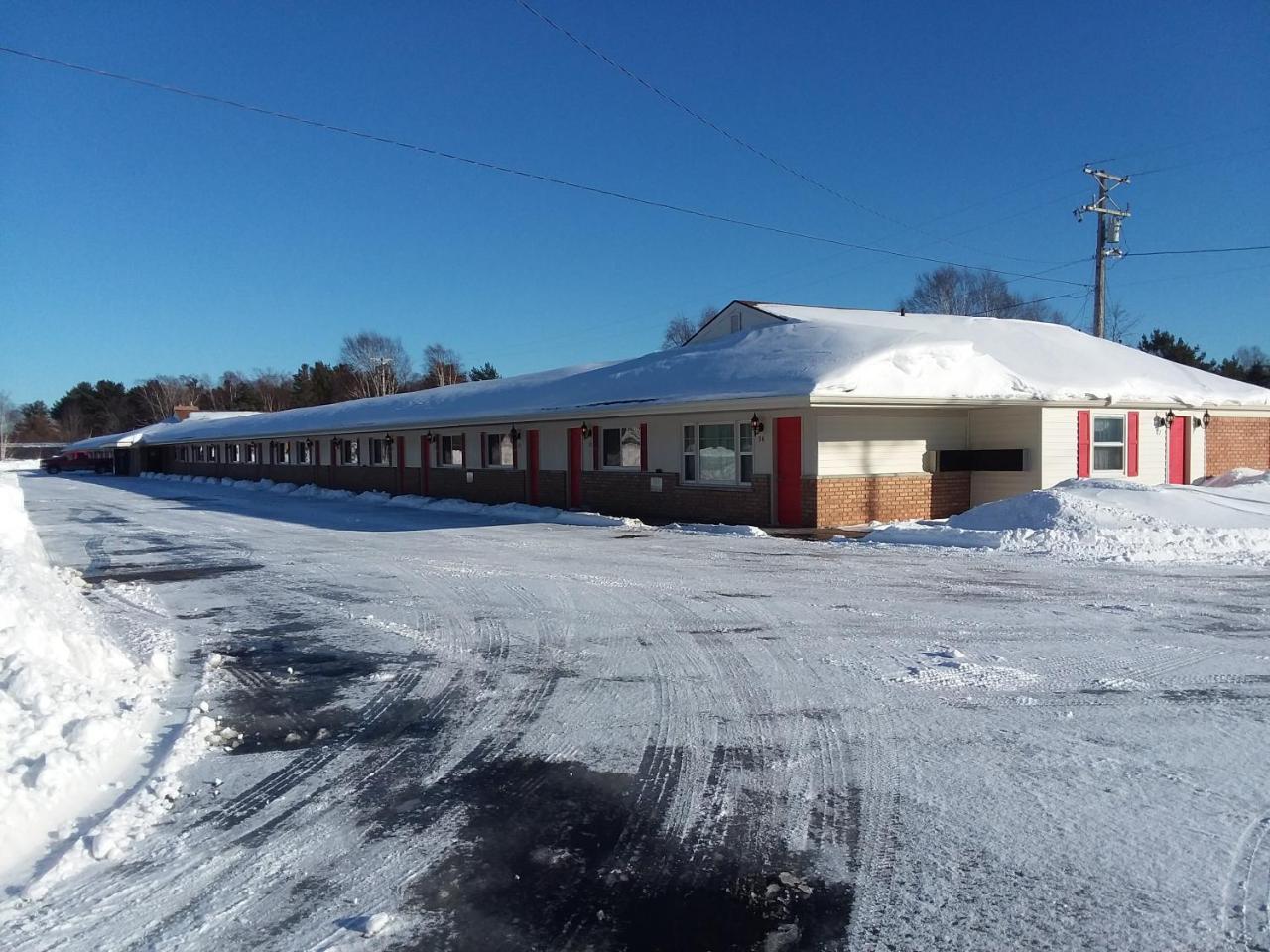 Budget Host Inn - Manistique Luaran gambar