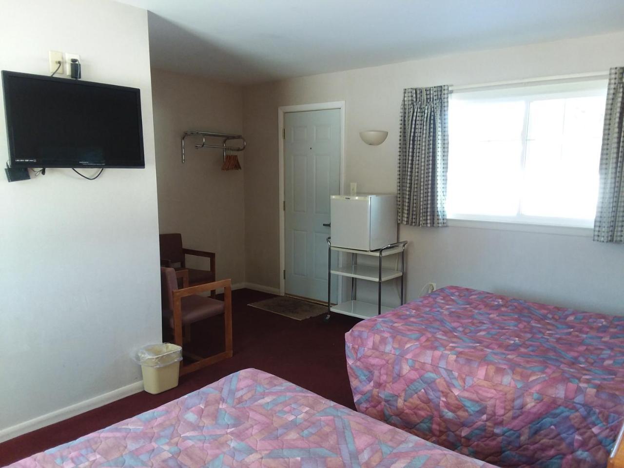 Budget Host Inn - Manistique Luaran gambar
